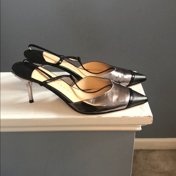 Metallic sling back pumps - Picture 1 of 3